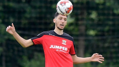 一轮竞争的 一轮竞争的